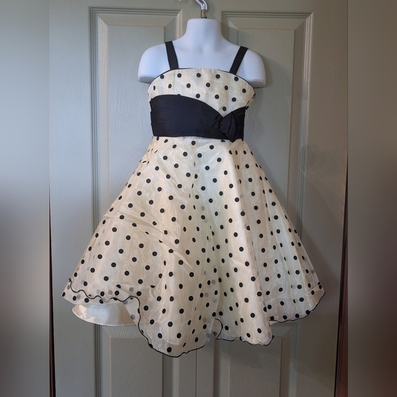 New with Tags Classic Fashion Easter Party Dress, Size 5, B37 - Picture 1 of 2